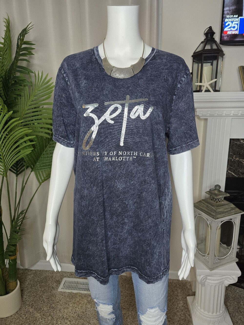 BELLA CANVAS MINERAL WASH ZETA UNC CHARLOTTE TSHIRT M